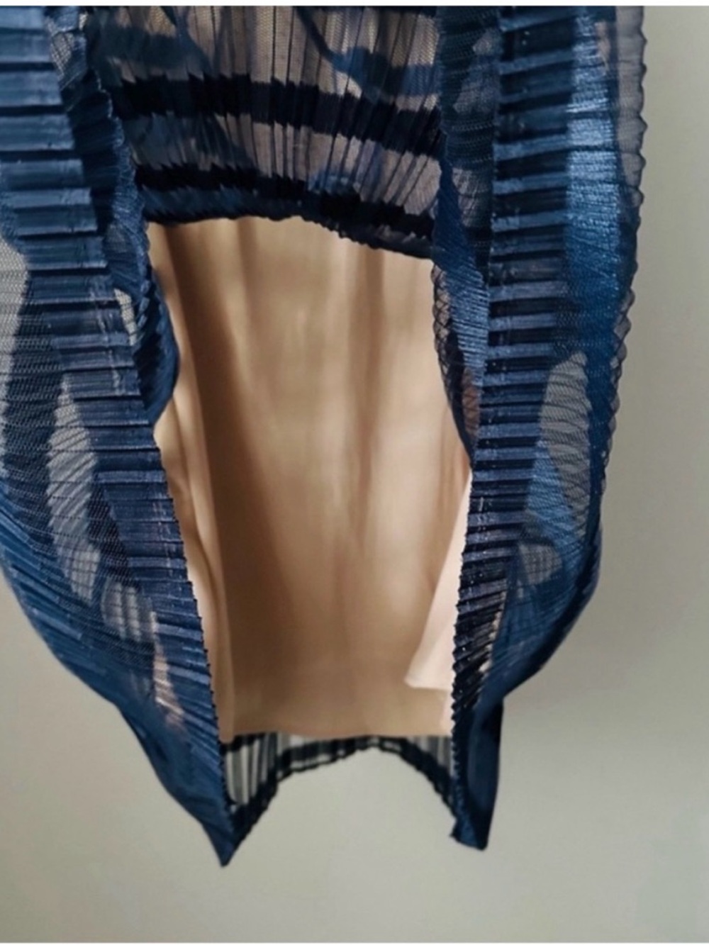 Foxiedox by Anthropologie size XS navy blue with nude liner, lace detailing, NEW - Picture 5 of 7